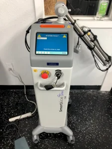 درمان خشکی واژن با لیزر مونالیزا